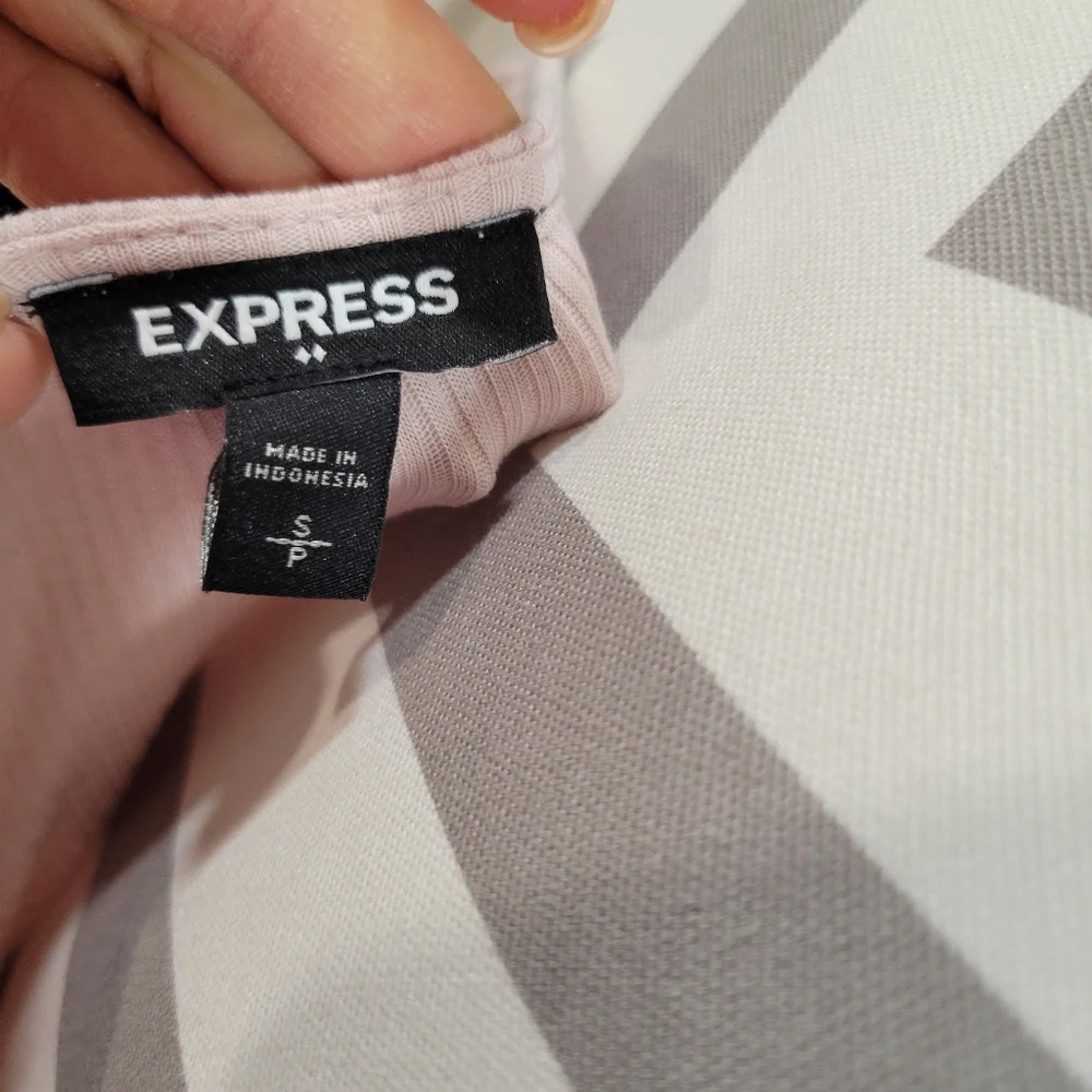 NWT Ann Taylor Burgundy Suit - Picture 16 of 16